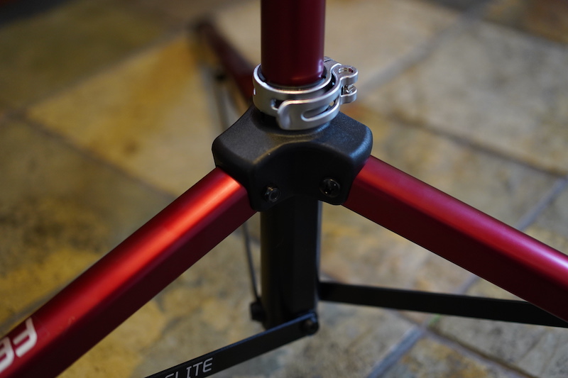 Feedback Sports Pro Elite Work Stand Legs Clamp