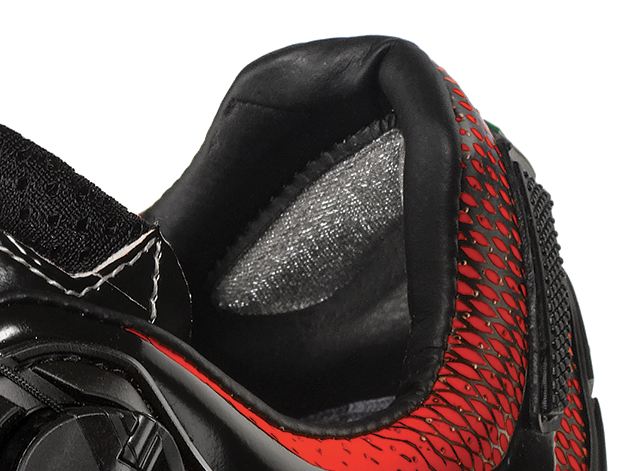 Vittoria-IKON-Heel-Cup-Grip-TALLONE-ANTI-SCALZATA 2017