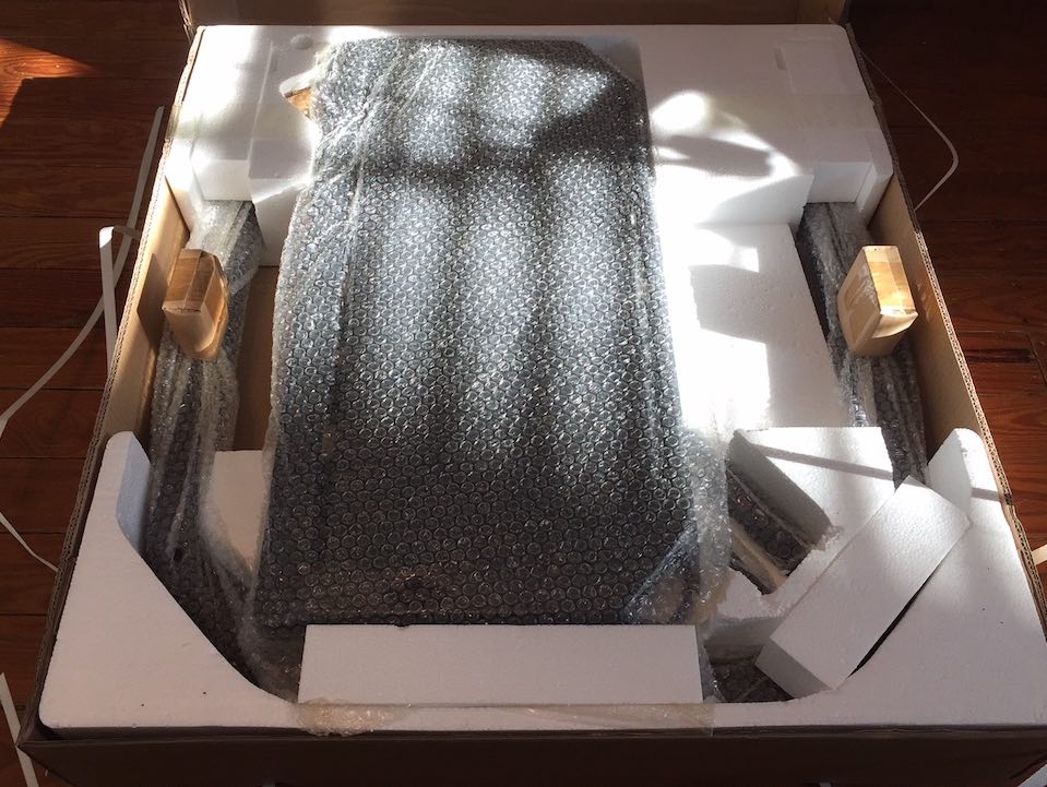 Wahoo Fitness Cycling Desk unboxing 1