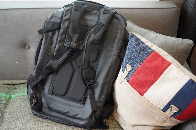 WANDRD HEXAD CARRYALL DUFFEL REVIEW Backpack Strap