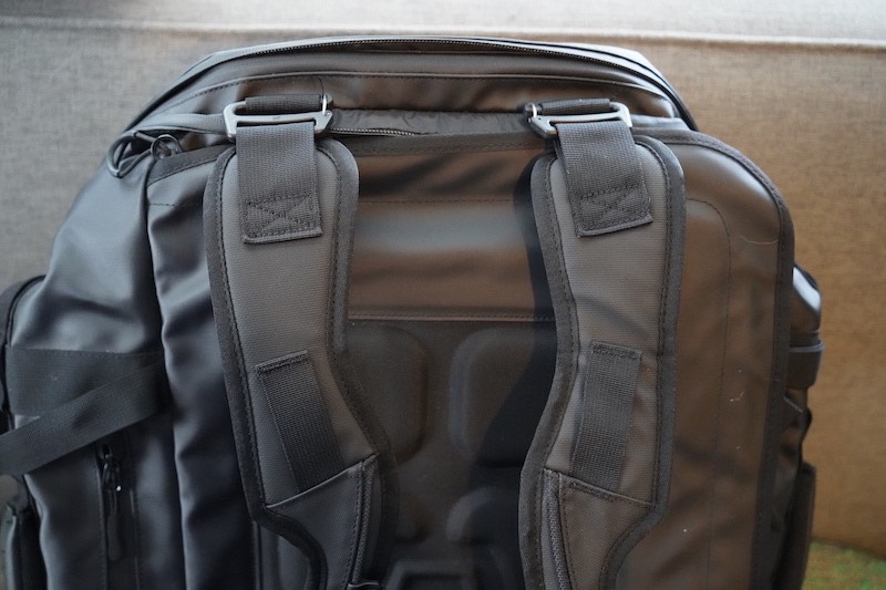 WANDRD HEXAD CARRYALL DUFFEL REVIEW Backpack Straps