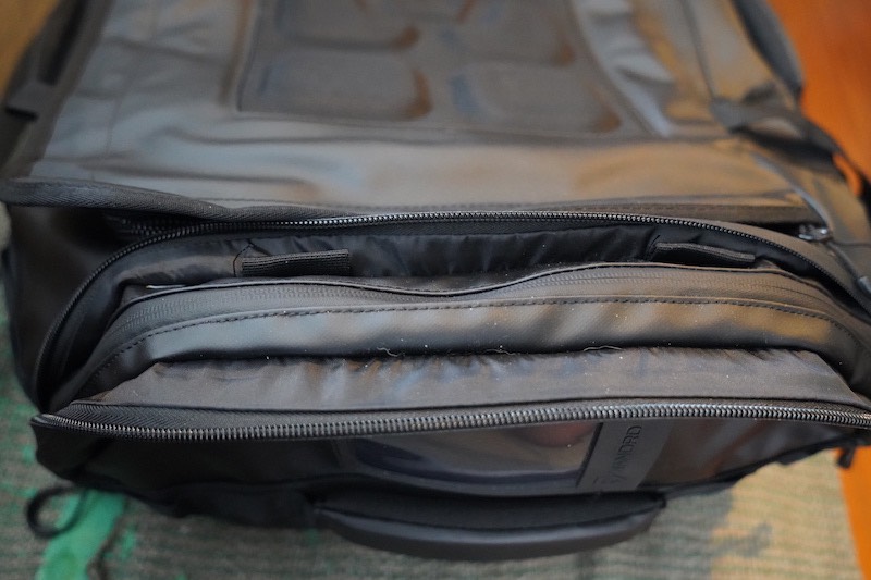 WANDRD HEXAD CARRYALL DUFFEL REVIEW hidden backpack hooks